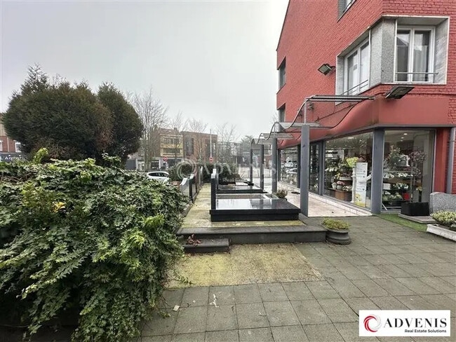 Plus de détails pour Local commercial à louer