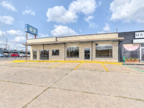 6601 N May Ave, Oklahoma City, OK à louer Photo de l’immeuble– Image 2 sur 45