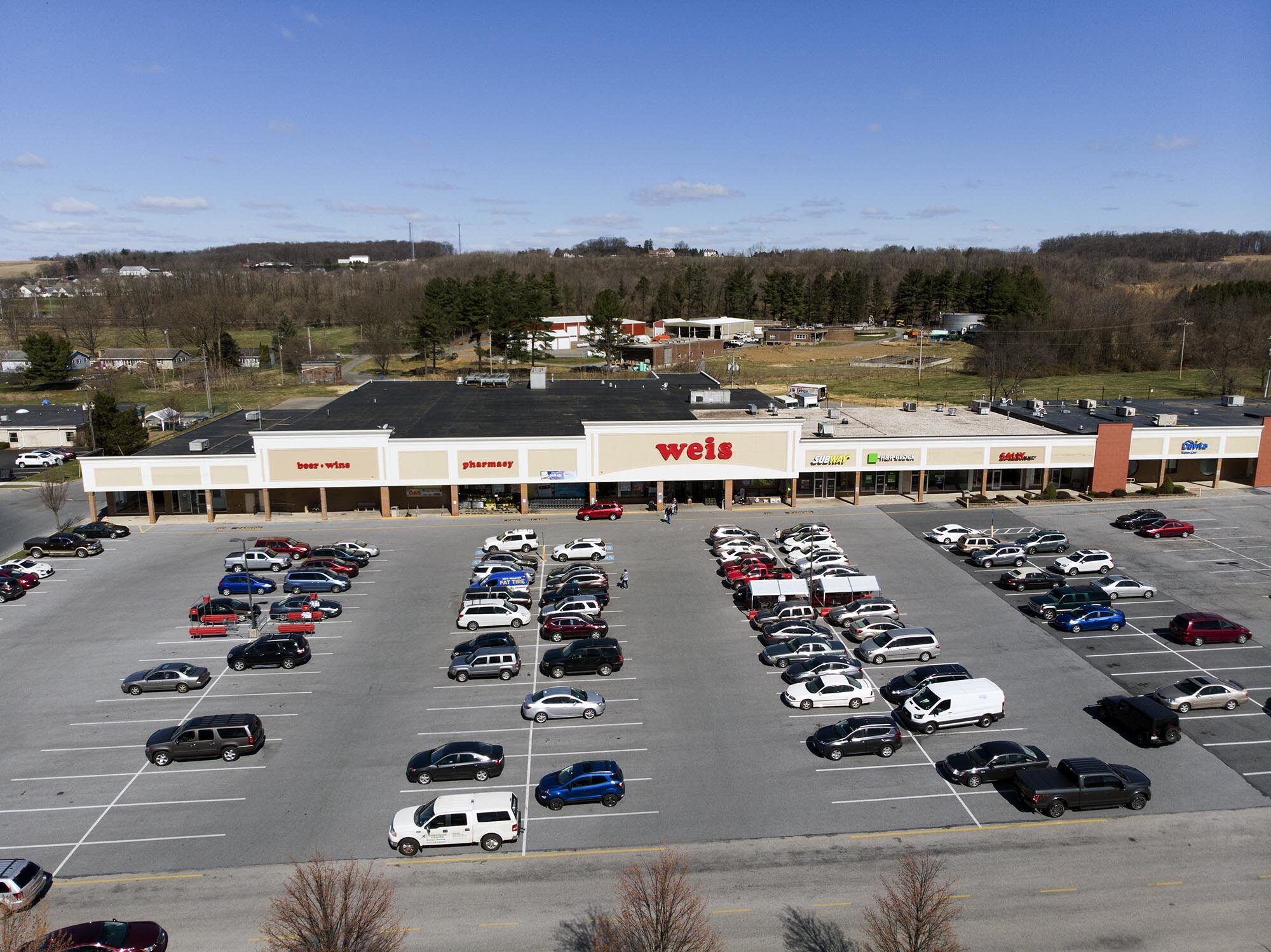 901 E Main St, Palmyra, PA à louer Photo principale– Image 1 sur 5