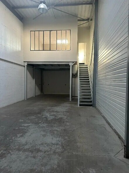 Local d’activités dans Gevrey-Chambertin à louer - Photo intérieure – Image 2 sur 4