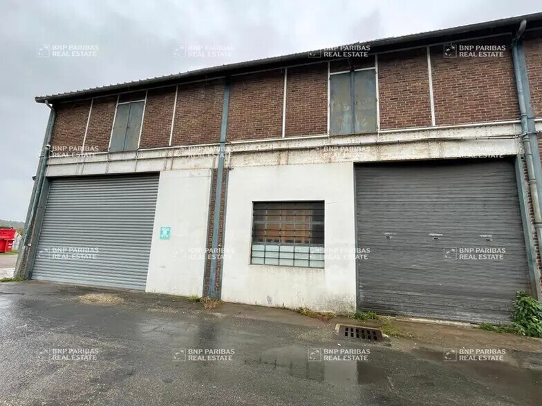 Local d’activités dans Bonnières-sur-Seine à louer - Photo de l’immeuble – Image 2 sur 22
