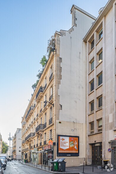 81-85 Rue La Boétie, Paris à louer - Photo de l’immeuble – Image 2 sur 9