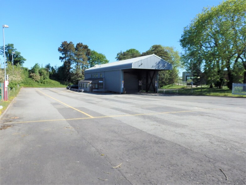 Crooklands Rd, Milnthorpe à louer - Photo de l’immeuble – Image 3 sur 5