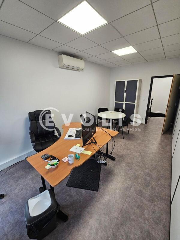 Bureau dans Bailly-Romainvilliers à louer Photo intérieure– Image 1 sur 5