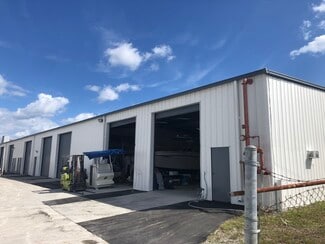 Plus de détails pour 5449 Maule Way, Mangonia Park, FL - Industriel/Logistique à louer