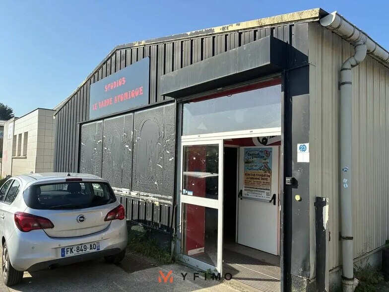 Bureau dans Ecquevilly à vendre - Photo de l’immeuble – Image 3 sur 6