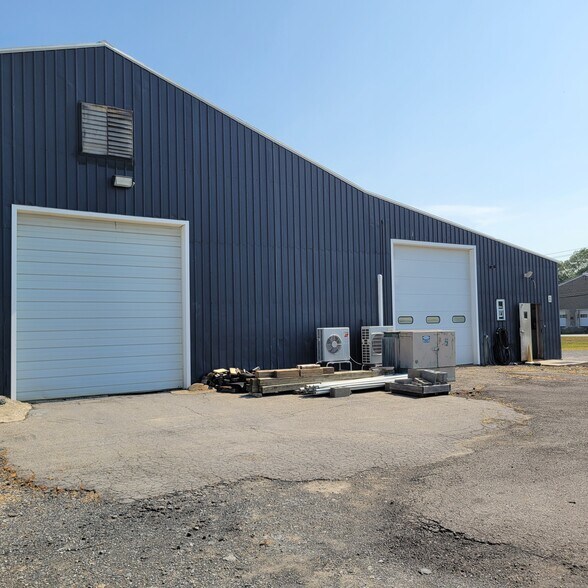 907 Pulaski Hwy, Goshen, NY à louer - Photo de l’immeuble – Image 3 sur 22