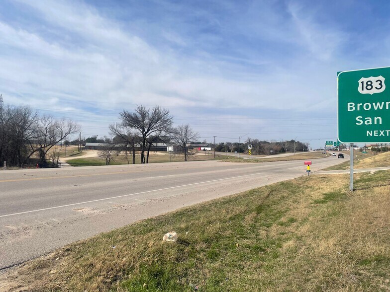 1312 N US Highway 281, Lampasas, TX à vendre - Photo de l’immeuble – Image 3 sur 26