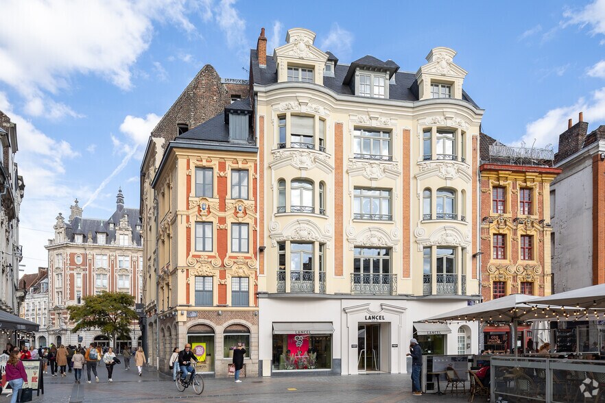 46 Place Du Général De Gaulle, Lille à louer - Photo de l’immeuble – Image 2 sur 12