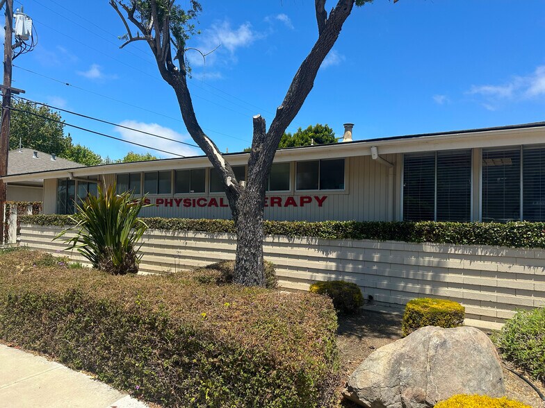 505 E Romie Ln, Salinas, CA à vendre - Photo de l’immeuble – Image 3 sur 5