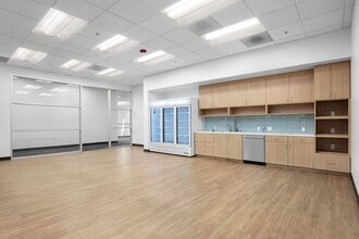 680 N McCarthy Blvd, Milpitas, CA à louer Photo intérieure– Image 2 sur 7