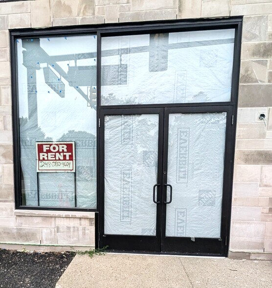 400-420 S Main St, Clawson, MI à louer - Photo de l’immeuble – Image 2 sur 11