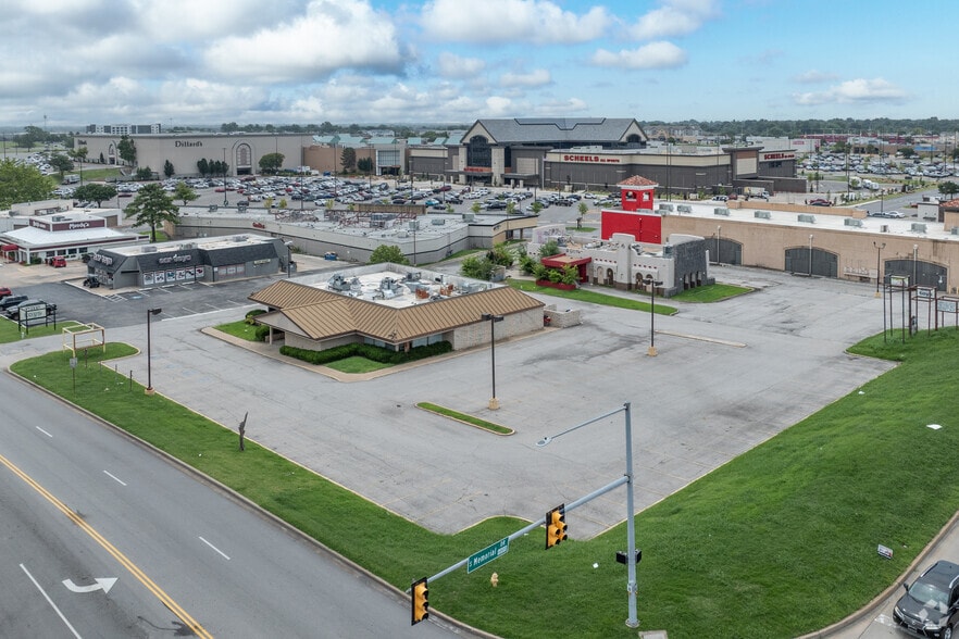 8104 E 68th St, Tulsa, OK à louer - Aérien – Image 2 sur 5