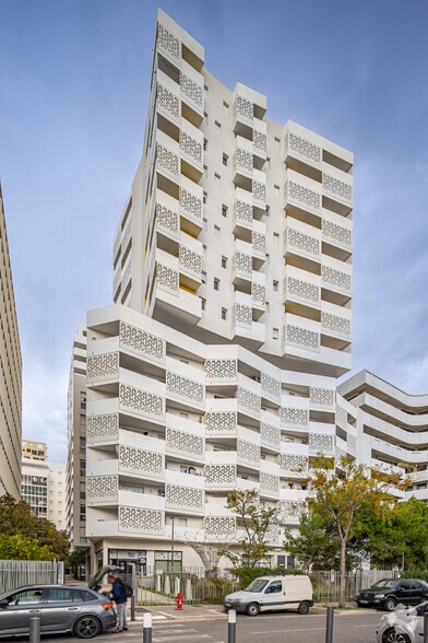 7 Rue Andre Allar, Marseille à louer - Photo principale – Image 1 sur 17