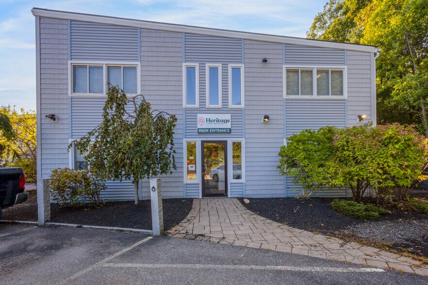 28 Commercial Ct, Auburn, NH à vendre - Photo de l’immeuble – Image 3 sur 25