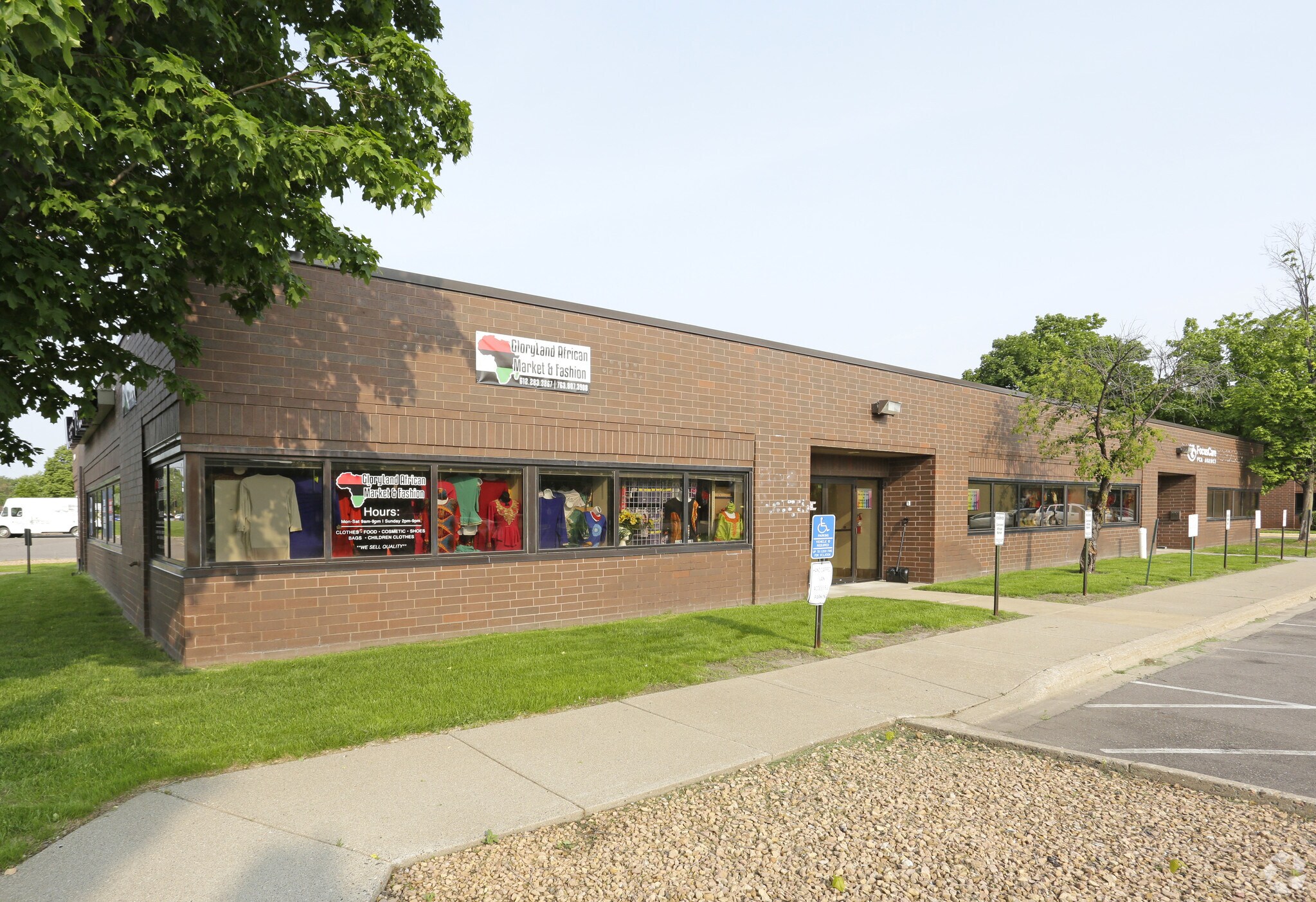 3260 County Rd. 10, Minneapolis, MN à vendre Photo principale– Image 1 sur 3