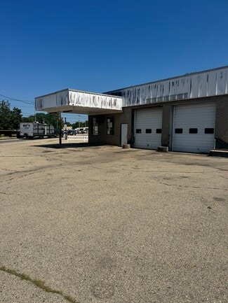 Plus de détails pour 631 W Main St, Princeton, WI - Local commercial à vendre