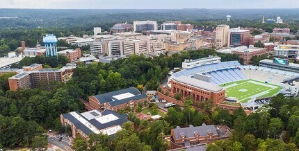 300 Silver Cedar Ct, Chapel Hill, NC - Vue aérienne  vue de carte - Image1
