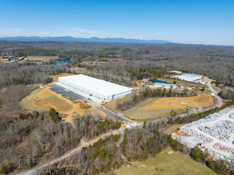 450 Hamilton Industrial Way, Lenoir City, TN à louer - Photo de l’immeuble – Image 2 sur 6