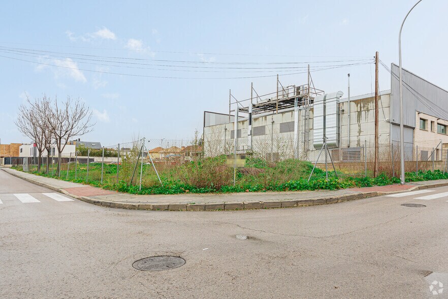 Calle de Abril, s/n, Madrid, Madrid à vendre - Photo de l’immeuble – Image 2 sur 2