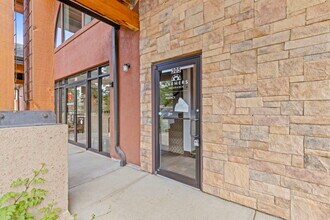 2130 Mountain View Ave, Longmont, CO à louer Photo intérieure– Image 1 sur 7