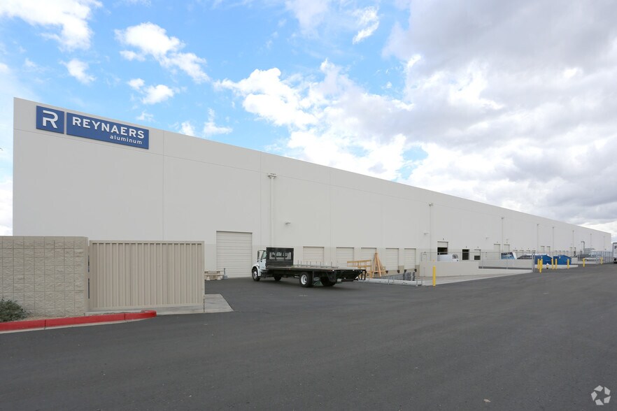21430 N 15th Ln, Phoenix, AZ à louer - Photo de l’immeuble – Image 2 sur 5