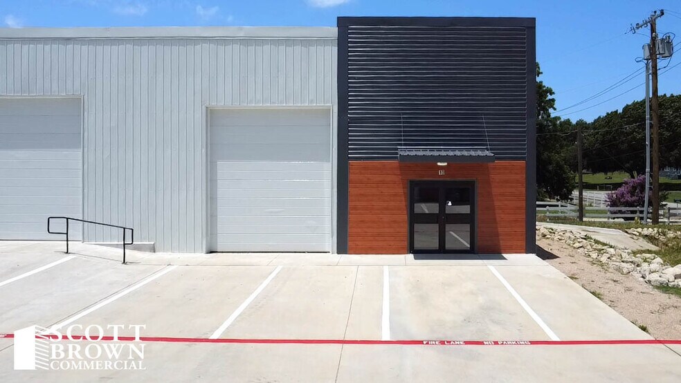 1651 Hill Ln, Little Elm, TX à louer - Photo de l’immeuble – Image 2 sur 10