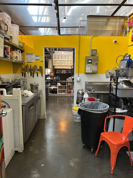 330 3rd St, Redlands, CA à louer - Photo de l’immeuble – Image 3 sur 20