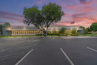 Plus de détails pour 1910 NW 97th Ave, Miami, FL - Industriel/Logistique à louer