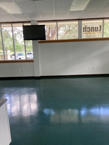 5045-5049 Ringwood Mdws, Sarasota, FL à vendre - Photo intérieure – Image 3 sur 5