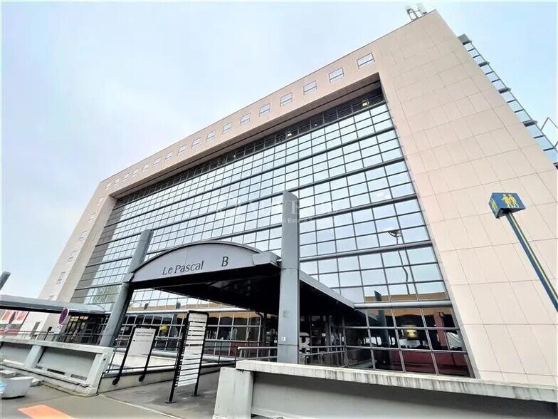 Bureau dans Créteil à louer - Photo de l’immeuble – Image 1 sur 6