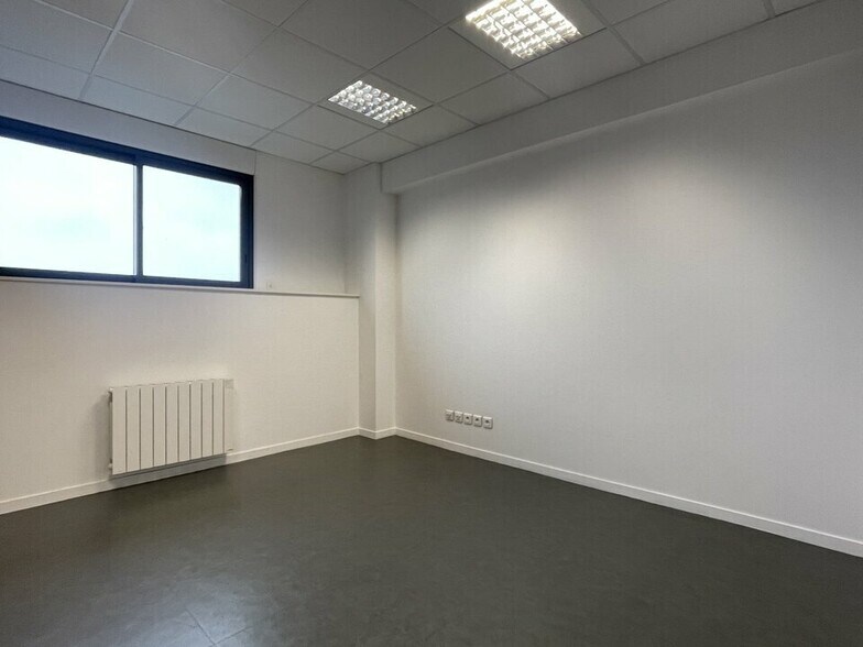 Bureau dans Le Havre à louer - Photo intérieure – Image 3 sur 12