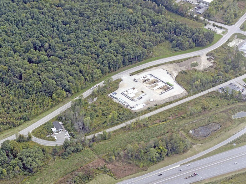 Shattuck Way & River Rd, Newington, NH à louer - Photo principale – Image 1 sur 3
