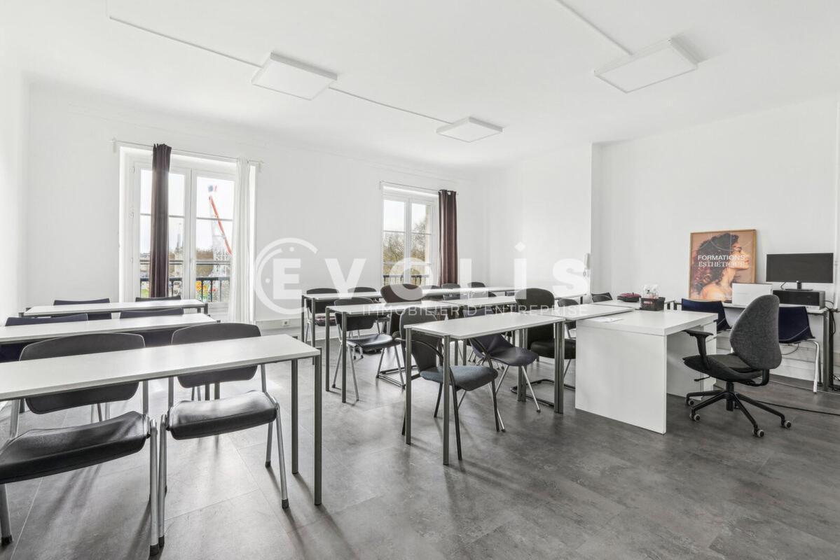 Bureau dans Bordeaux à louer Photo intérieure– Image 1 sur 13
