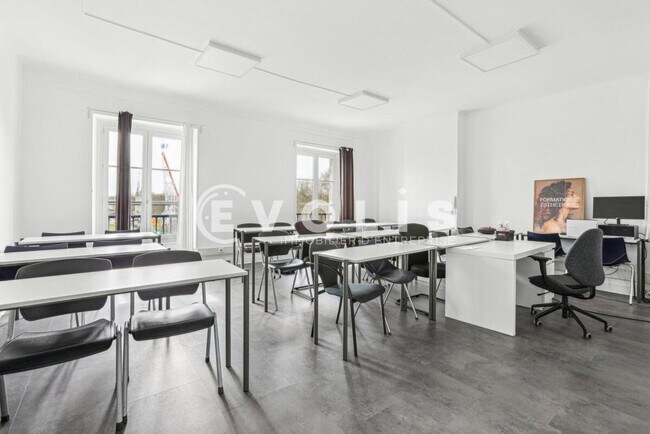 Plus de détails pour Bureau à louer