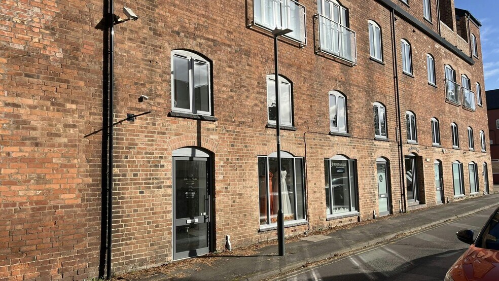 Wharf St, Warwick à louer - Photo de l’immeuble – Image 2 sur 17