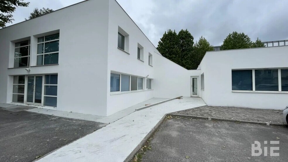 Bureau dans Mérignac à louer - Photo de l’immeuble – Image 2 sur 12