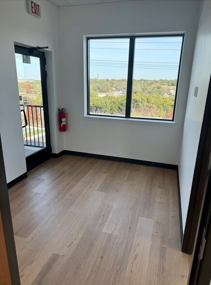 1651 S Bell Blvd, Cedar Park, TX à vendre - Photo de l’immeuble – Image 2 sur 9
