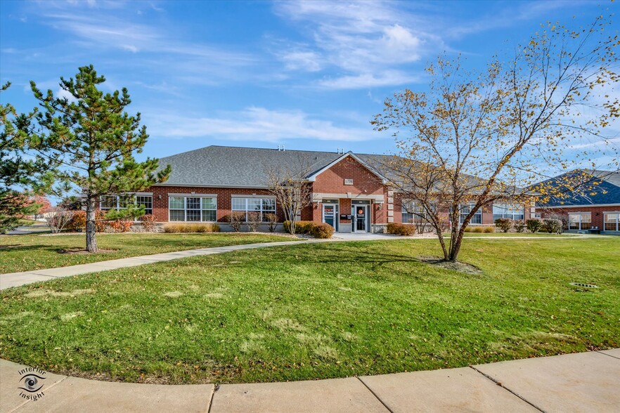 11516 183rd Pl, Orland Park, IL à louer - Photo de l’immeuble – Image 2 sur 5