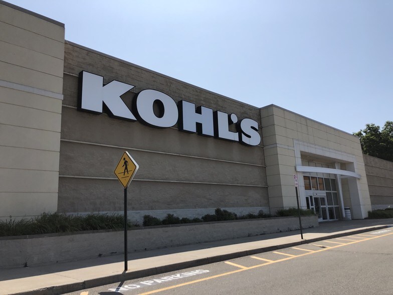 3112-3128 Vestal Pky E, Vestal Township, NY à louer - Photo de l’immeuble – Image 3 sur 14