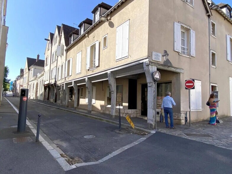 Local commercial dans Chartres à louer - Photo de l’immeuble – Image 2 sur 17
