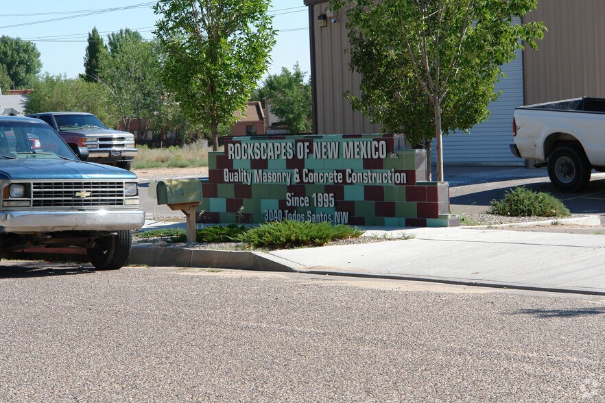 3040 Todos Santos St NW, Albuquerque, NM à louer - Photo de l’immeuble – Image 2 sur 14