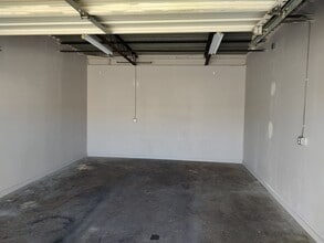 4745 126th Ave N, Clearwater, FL à louer Photo intérieure– Image 2 sur 2