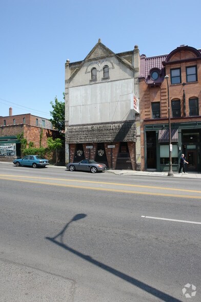 706 N Monroe St, Spokane, WA à louer - Photo de l’immeuble – Image 2 sur 4