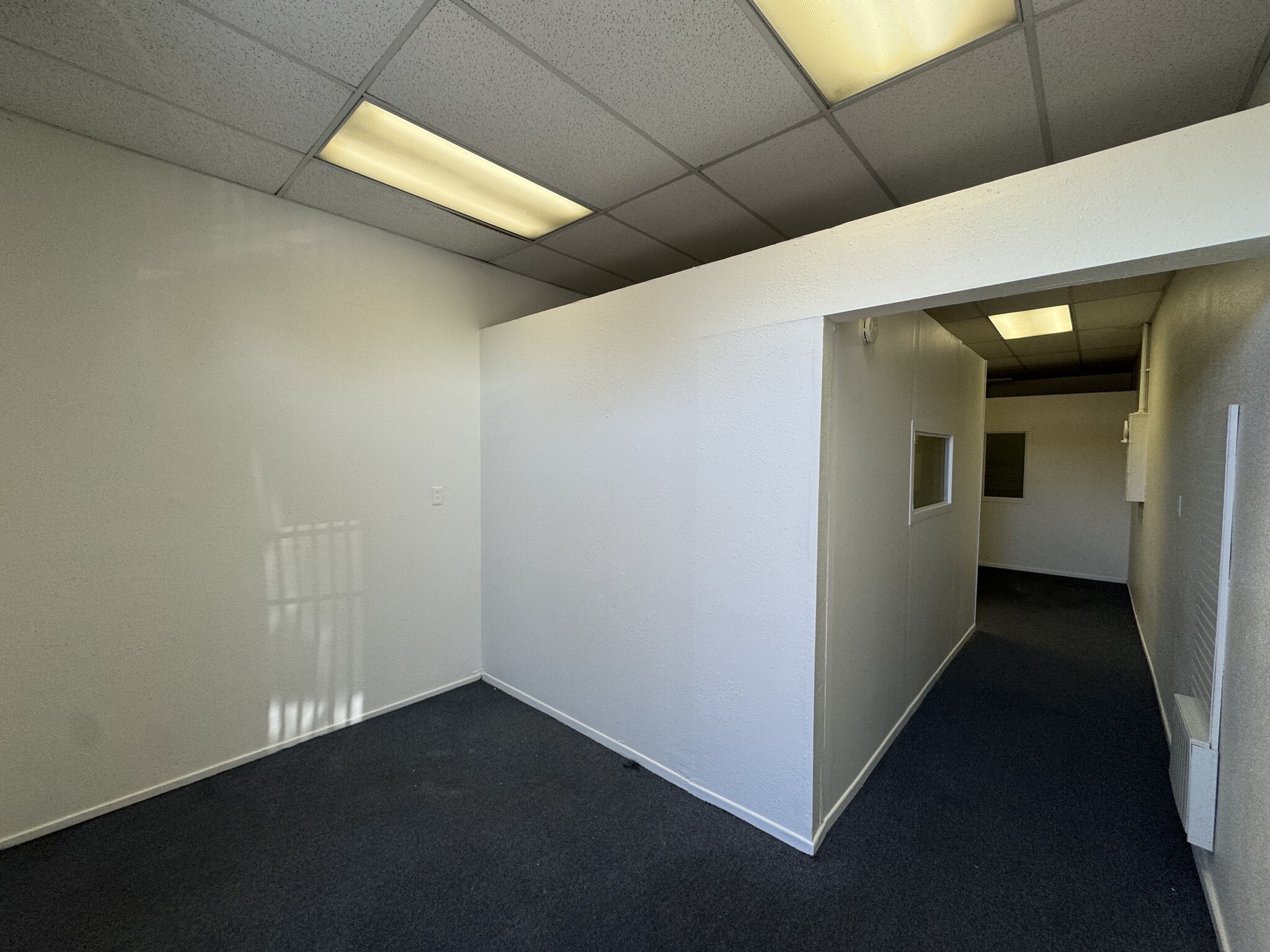 4700-4718 Brooks St, Montclair, CA à louer Photo intérieure– Image 1 sur 1