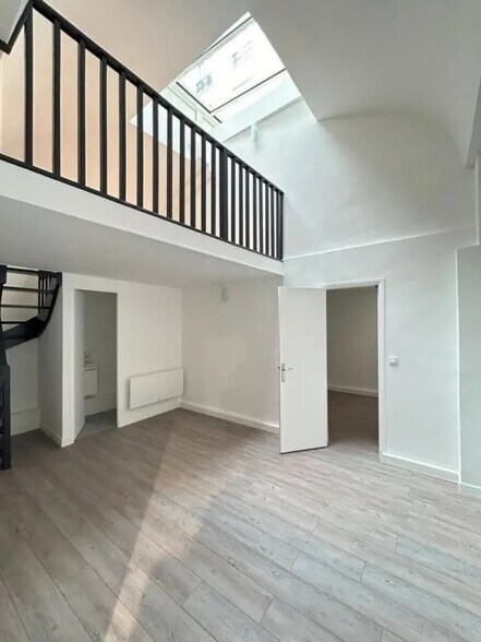 Bureau dans Paris à louer - Photo intérieure – Image 3 sur 8