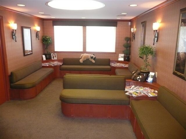 475 White Plains Rd, Eastchester, NY à vendre - Photo de l’immeuble – Image 3 sur 8