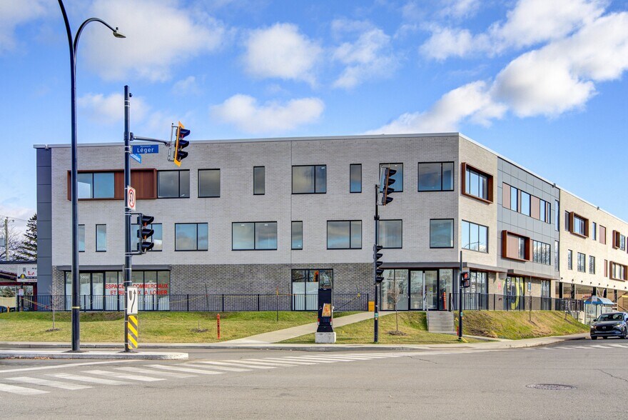 12421 Boul Lacordaire, Montréal, QC à vendre - Photo de l’immeuble – Image 2 sur 16