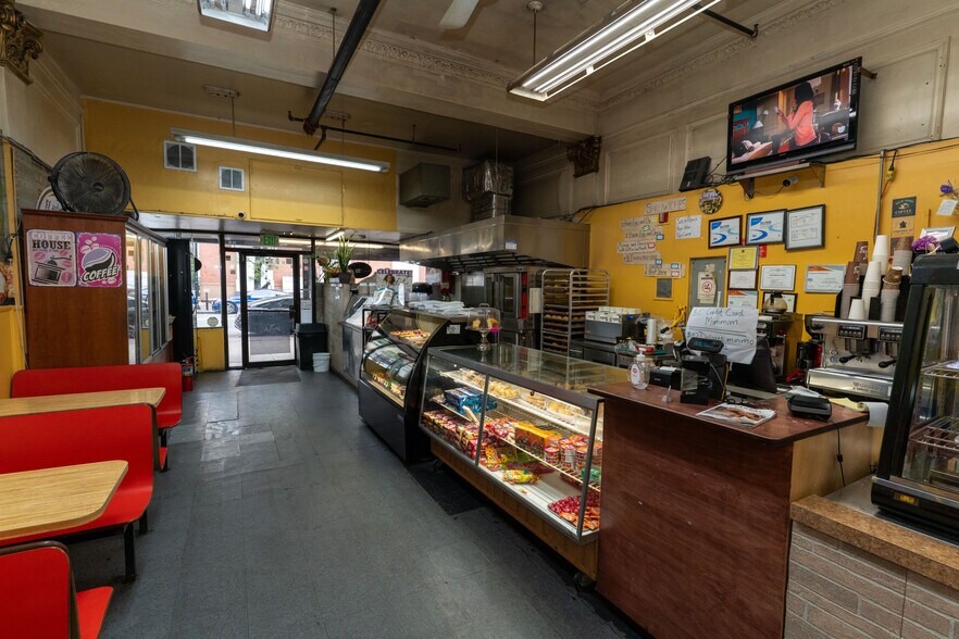 1166-1168 E Jersey St, Elizabeth, NJ à vendre - Photo de l’immeuble – Image 3 sur 23