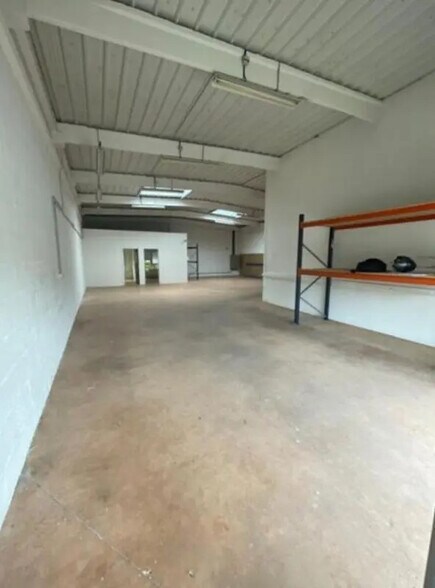 4 Rue Edouard Branly, Trappes à louer - Photo intérieure – Image 2 sur 2